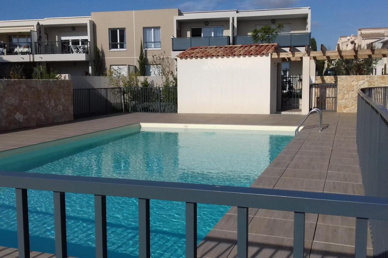 Air-conditioned With Pool Garage In A Luxury Casa de Férias